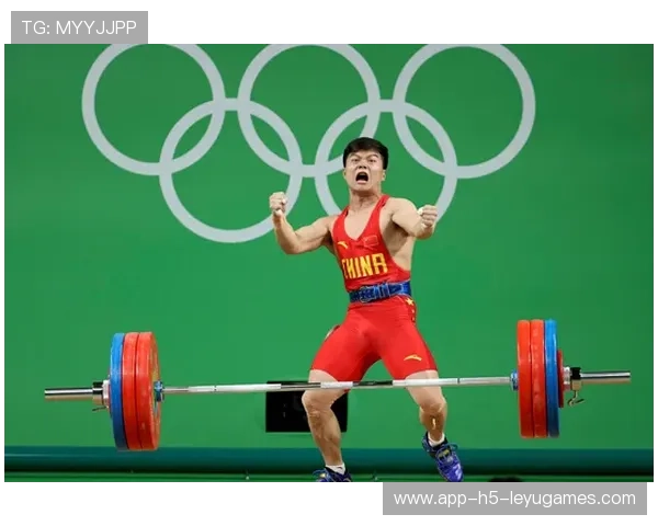 俄罗斯铁饥举重雄起，刷新赛季纪录，挑战极限成就新高